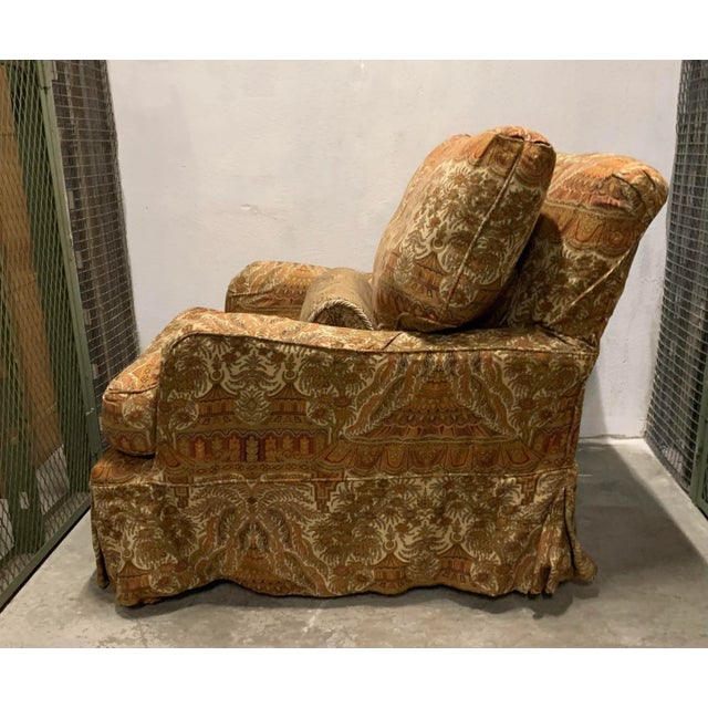 1990s Vintage Traditional Armchair For Sale - Image 4 of 9