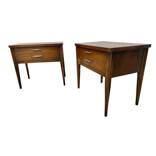 Mid-Century Modern Mid-Century Modern Broyhill Saga Walnut Nightstands - Set of 2 - Refinished! For Sale - Image 3 of 9