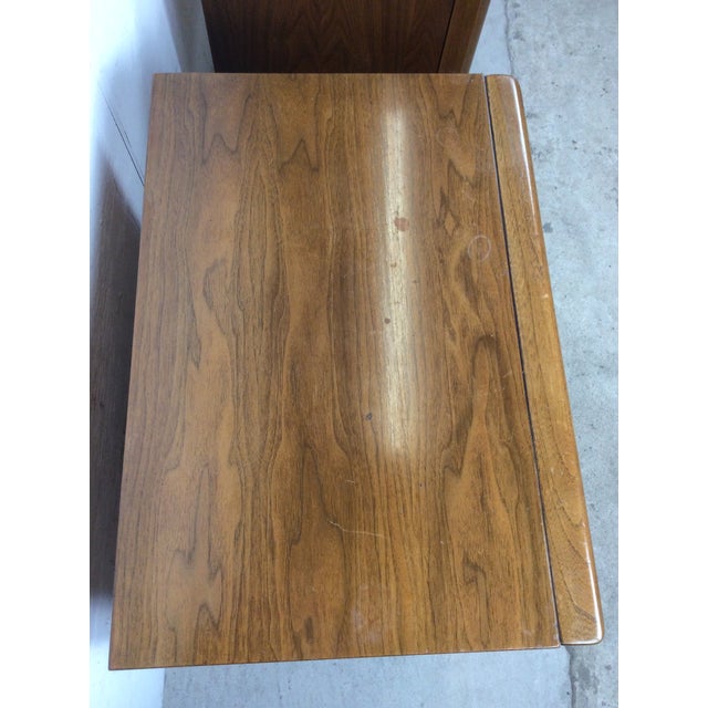 Pair of Mid Century Modern Diamond Front Nightstands With Two Drawers by United Furniture For Sale - Image 10 of 15