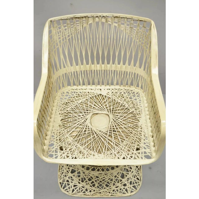Mid-Century Modern Vintage Russell Woodard Style Woven Spun Fiberglass Chair For Sale - Image 3 of 11
