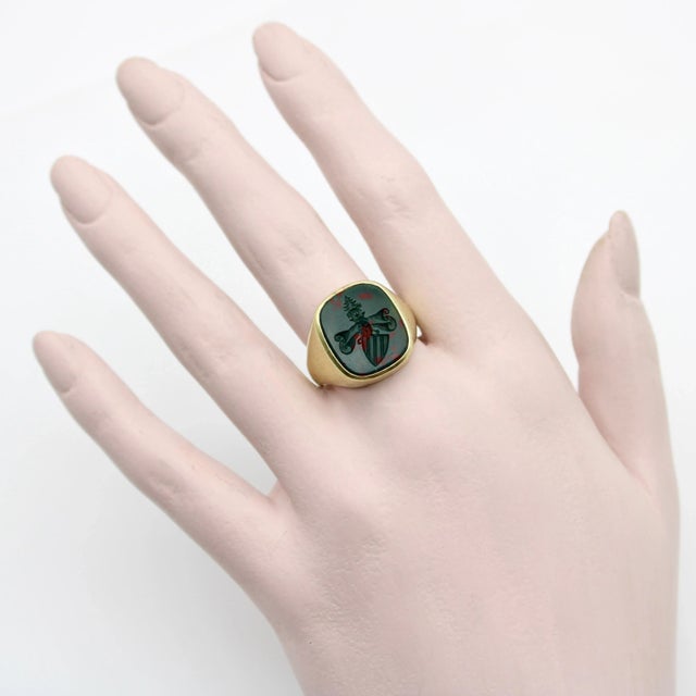This is part of Chairish’s Fine Jewelry assortment. This 14k gold Edwardian intaglio signet ring contains an esoteric...
