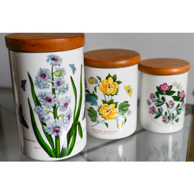 Portmerion Botanic Garden Canister set of 3 in graduated sizes. Each measures from 6" high to 4" high. No chips or cracks...