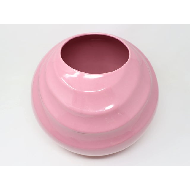 Postmodern Vintage Large Haeger Pottery Pink Postmodern Sphere Vase For Sale - Image 3 of 11