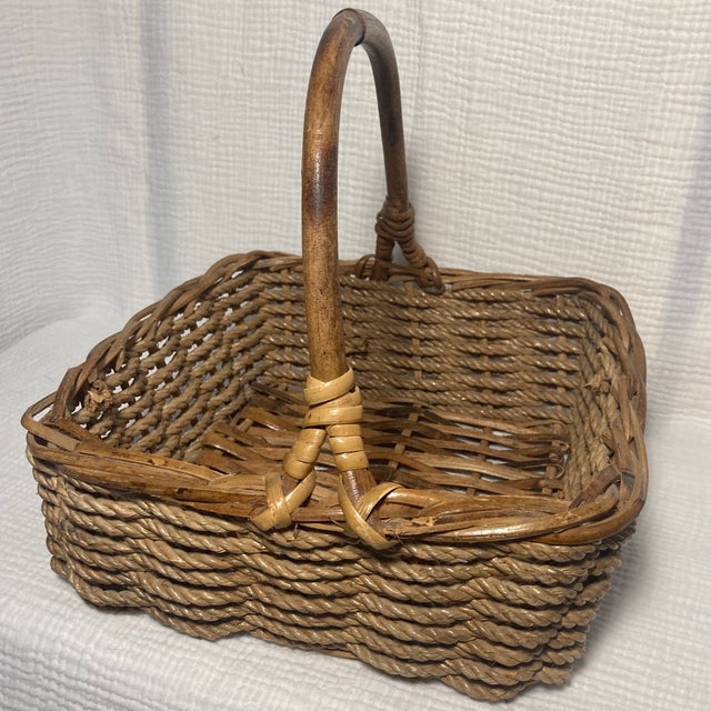 Brown Mid-Century Appalachian Split Oak & Hand-Twisted Willow Gathering Basket With Bentwood Handle For Sale - Image 8 of 12