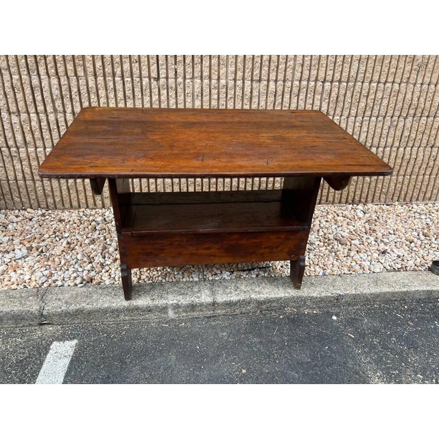 Antique Early American Country Primitive Pine Tilt Top Tavern Dining Table For Sale - Image 4 of 11