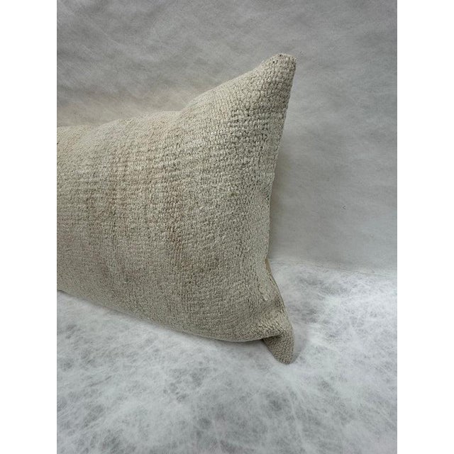 Contemporary Turkish Hemp Pillow Cushion Natural Beige Pillow Cushion Cover 16" x 24" For Sale - Image 3 of 4