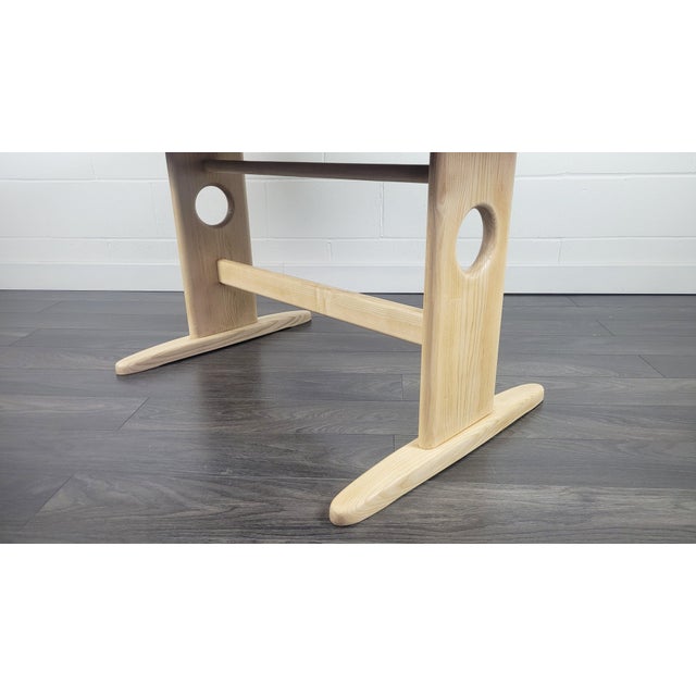 Windsor Extending Dining Table by Lucian Ercolani for Ercol, 2000s For Sale - Image 3 of 18