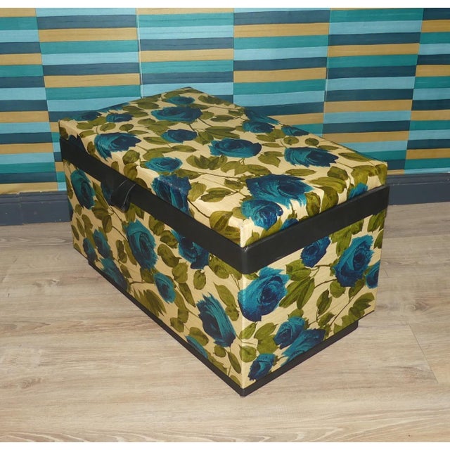 Laundry Box with Floral Upholstery, 1960s For Sale - Image 10 of 10