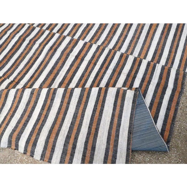 Galerie Shabab Collection Mid-20th Century Turkish Flatweave Kilim Accent Carpet For Sale In New York - Image 6 of 7