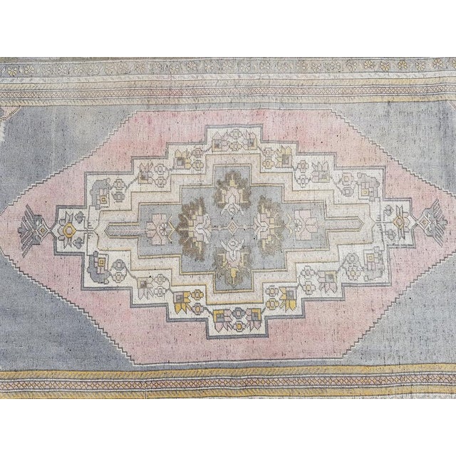 Beige Vintage Soft Faded Aztec Rug, 1960s For Sale - Image 8 of 11