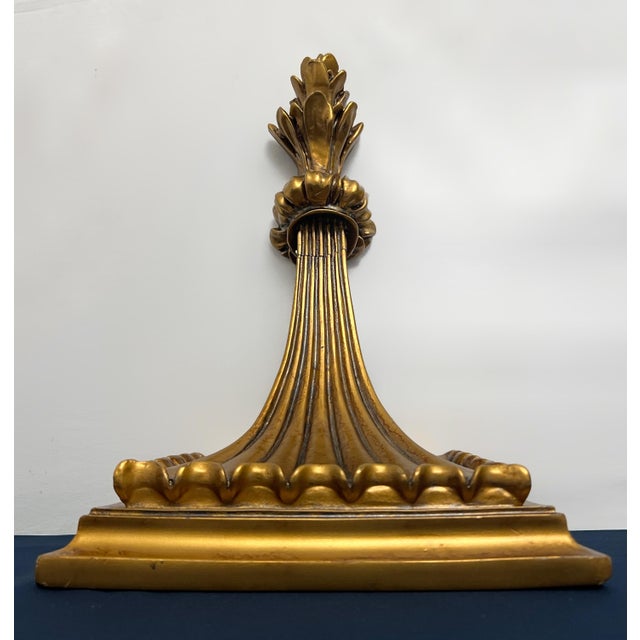 Vintage Hollywood Regency Gilt Fluted Architectural Wall Corbel Display Shelf For Sale In Houston - Image 6 of 9