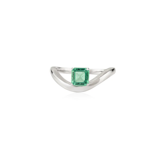 Art Deco Deco Style Minimal 14k White Gold Square-Cut Emerald Wave Solitaire Ring Size 5.5 For Sale - Image 3 of 14