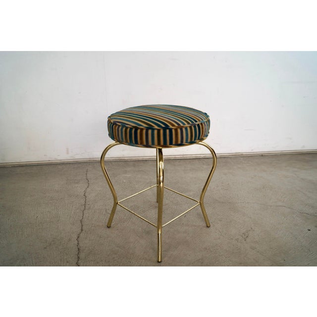 Stanley Furniture 1960’s Hollywood Regency Swivel Brass & Velvet Vanity Stool For Sale - Image 4 of 12