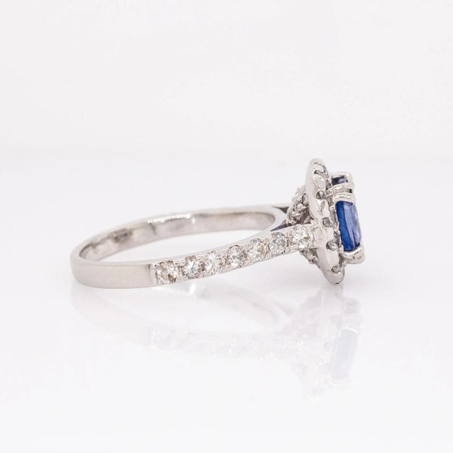 2020s 1.7cts Estate Ceylon Sapphire Ring With Natural Diamond Accents: Platinum, 7.5mm For Sale - Image 5 of 7
