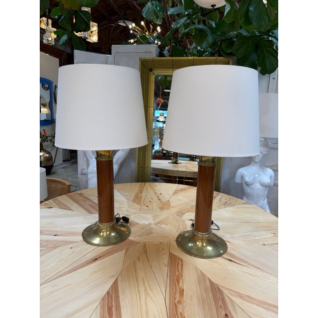 1970s Mid-Century Modern Brass and Brown Lacquer Table Lamps - a Pair For Sale In Los Angeles - Image 6 of 8