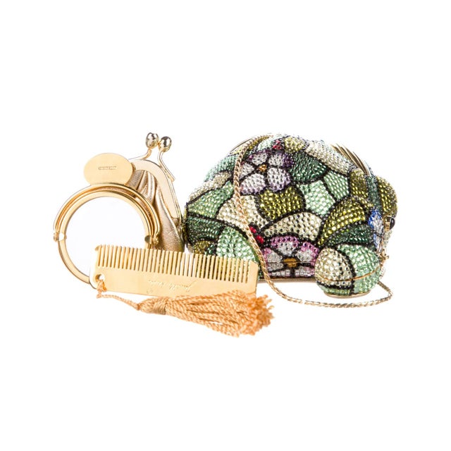 I was determined to make my bags as beautiful as possible in line and shape, without ever compromising on materials and...