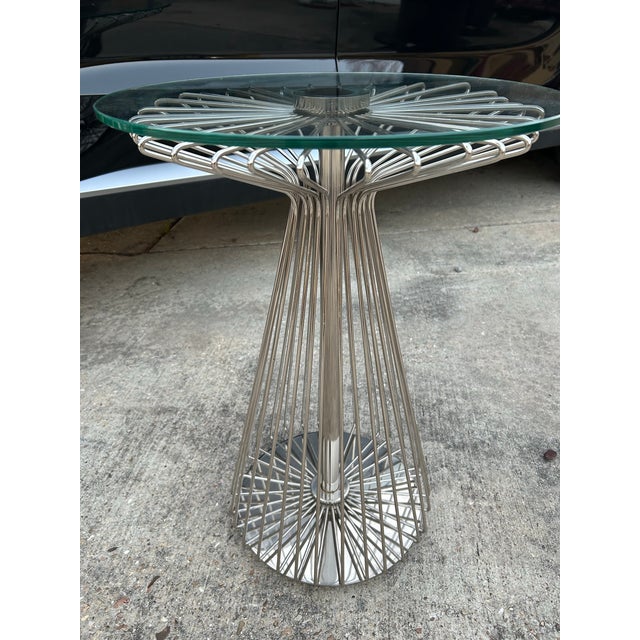Timeless post modern style! Ethan Allen side/accent table Beautiful chrome with thick glass top. Ethan Allen quality!