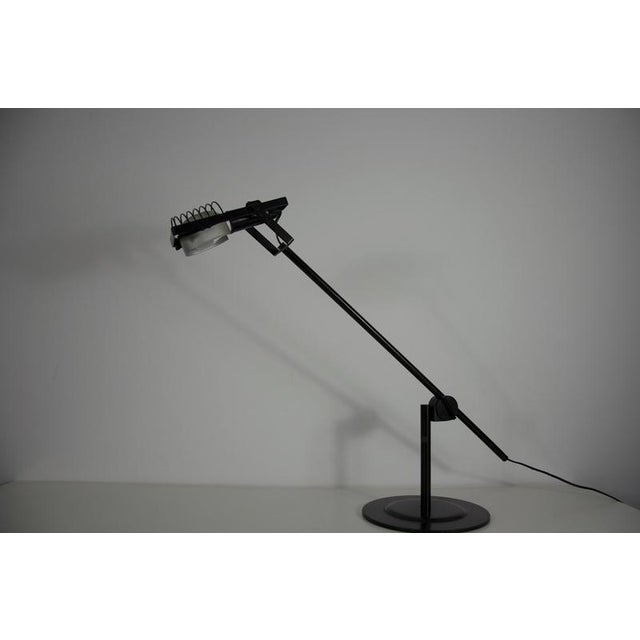 Table Lamp attributed to Ernesto Gismondi for Artemide, Italy, 1970s For Sale - Image 6 of 13