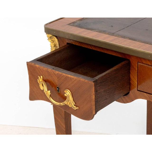 Louis XVI Style Kingwood Bureau Plat For Sale In New York - Image 6 of 9