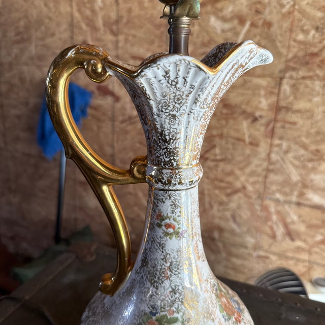 Vintage Hollywood Regency Gilt Floral Porcelain Pitcher Lamp, 1940s–50s For Sale - Image 10 of 12