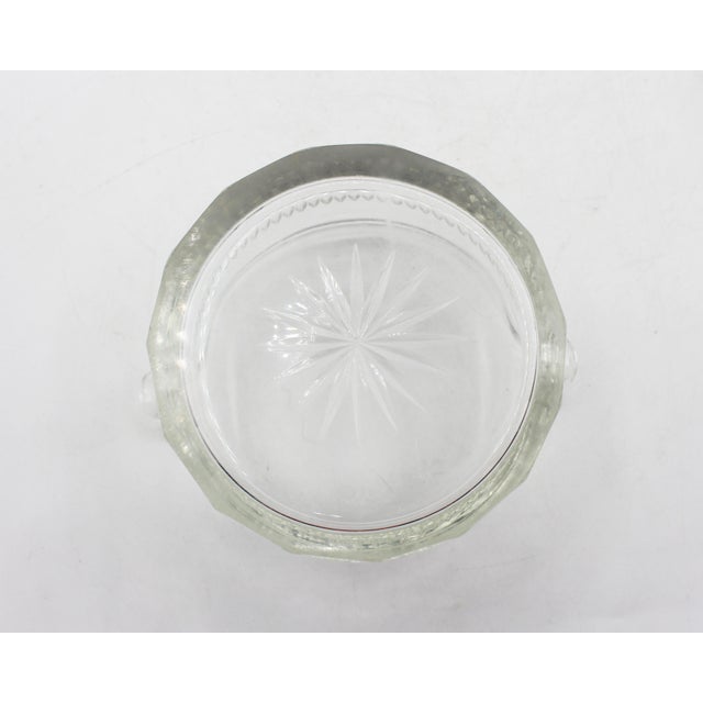 Late 18th Century Circa 1790-1810 George III Period Ango-Irish Pair of Glass Wine Rinsers For Sale - Image 5 of 7