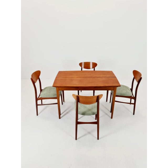 German Teak Dining Table by Lübke, 1960s. The table is in good condition. Made of teak. Original 1960s! Made in Germany!...