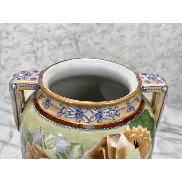 Mid 20th Century Vintage Japanese Porcelain Art Deco Floral Motif Moriage Handle Urn Vase For Sale - Image 5 of 10
