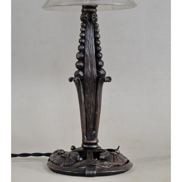 Transparent 1930s French Art Deco Lamp by René Lalique - Wrought Iron France For Sale - Image 8 of 14