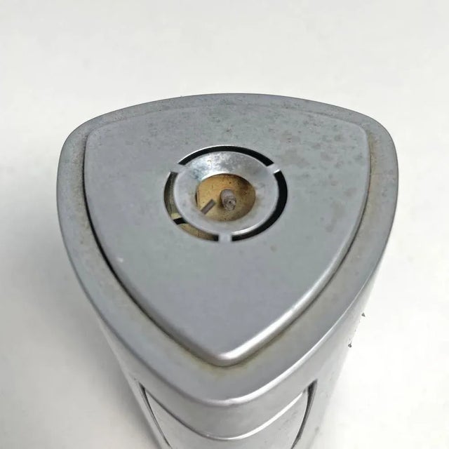 Silver Italian Modern Triangular RO 456 Table Lighter in Silver Plastic from Rowenta, 1970s For Sale - Image 8 of 12