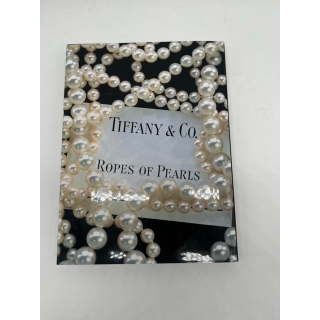 Tiffany’s 20th Century, John Loring, 1997 For Sale - Image 4 of 6