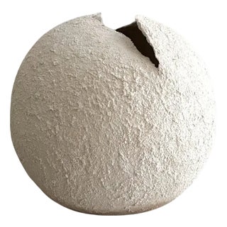 Grain 8 Porcelain Sculpture by Laura Pasquino For Sale