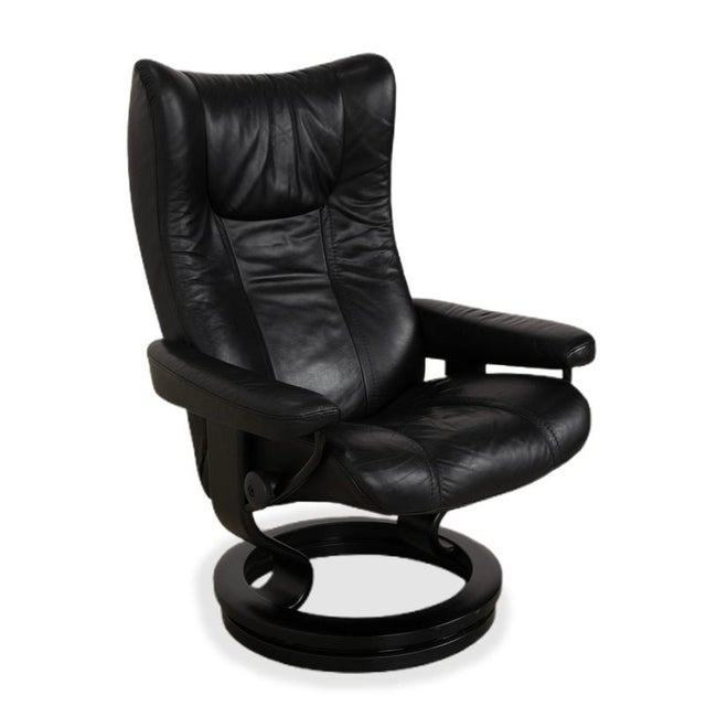Set of Wing Leather Chair with Ottoman from Stressless For Sale - Image 4 of 18