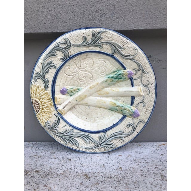 C.1880 Rare Belgium Majolica Asparagus Sunflower Plate Wasmuel For Sale - Image 9 of 9