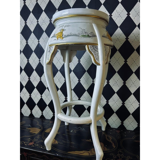 1980s Chinoiserie Mother-of-Pearl Inlaid Tall Stool or Side Table With Glass Top, 25" For Sale - Image 15 of 17
