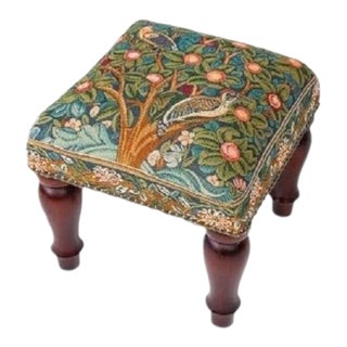 00 Woodpecker Medium Stool For Sale