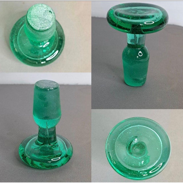 Transparent 1968 Vintage Blenko #49 Clear Crackle Pinched Decanter W/ Green Stopper MCM 11.5" For Sale - Image 8 of 10