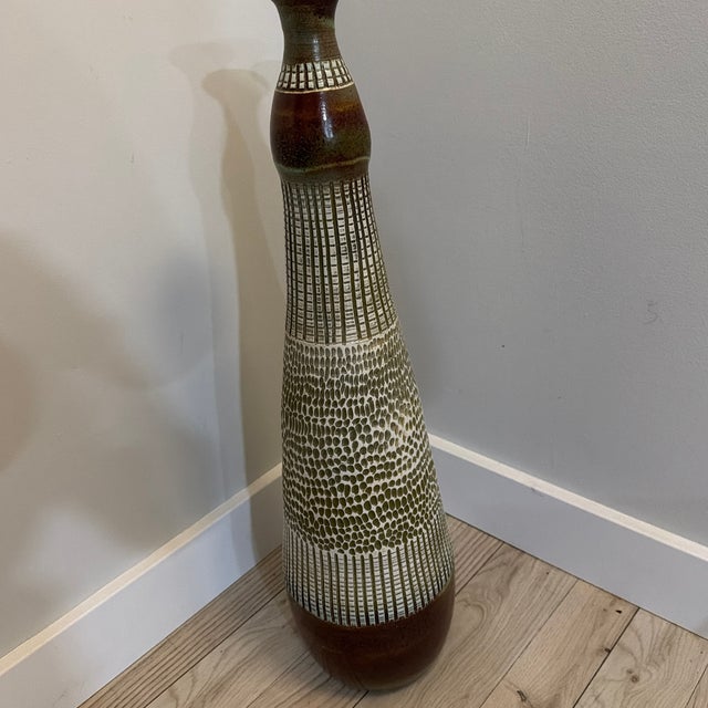 Mid-Century Modern Monumental 29" Mid-Century Modern Brutalist Ceramic Floor Vase by j.k. Dryden, 1979 For Sale - Image 3 of 7