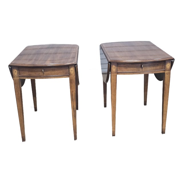 Late 20th Century Pair of Henredon Mahogany Pembroke Tables Inlays For Sale