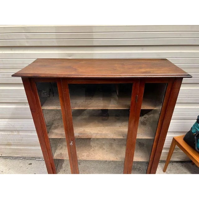 Early 20th Century Antique Mahogany Bookcase. For Sale - Image 4 of 7
