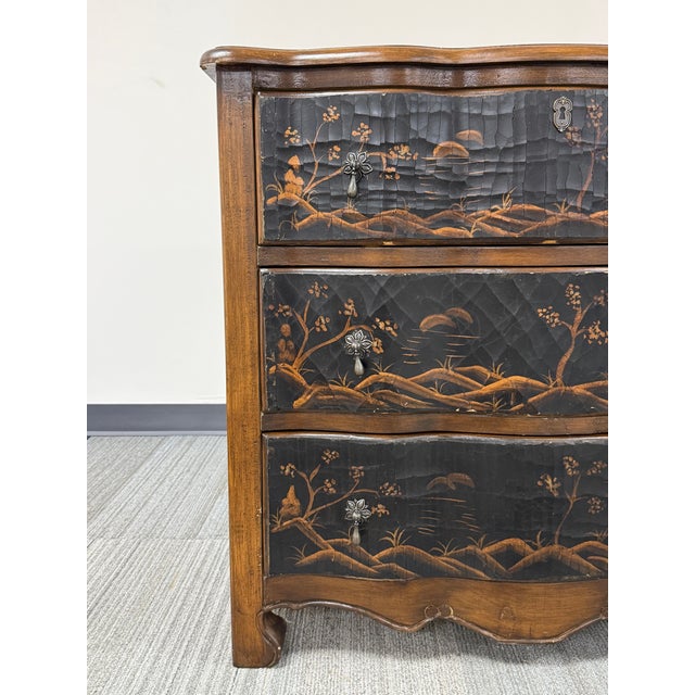 Hooker Furniture Chinoiserie Style Three-Drawer Accent Chest For Sale - Image 4 of 7