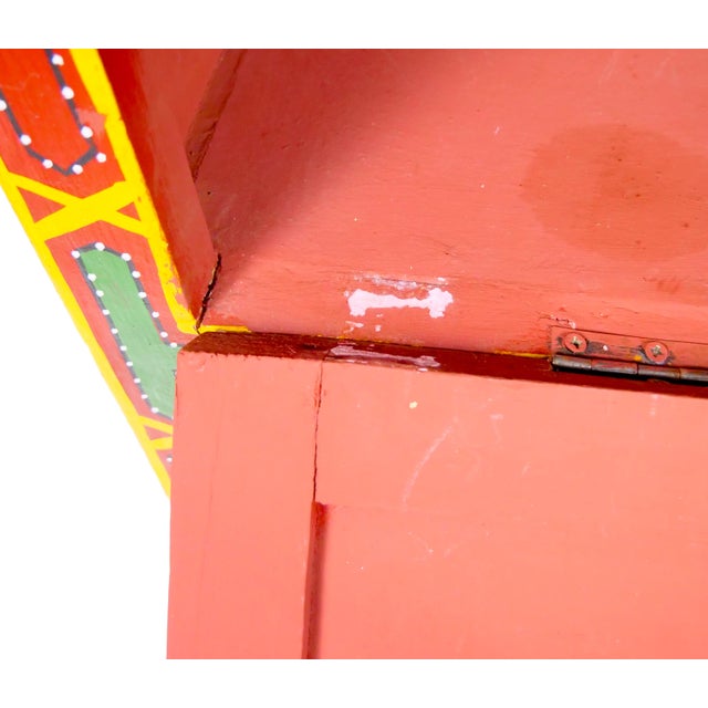 Moroccan Painted Coffee Table /Trunk Moorish Details, First Half 20th Century For Sale - Image 12 of 14