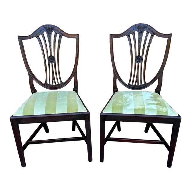 Antique 19th Century Pair of Federal Style Mahogany Carved Wheatsheaf Shield Back Side Chairs. For Sale