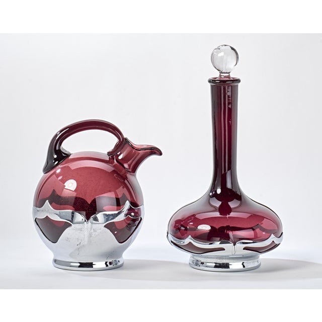 Nice colorful decanters to complete or add to your collection. Great for the bar with the art deco touch.
