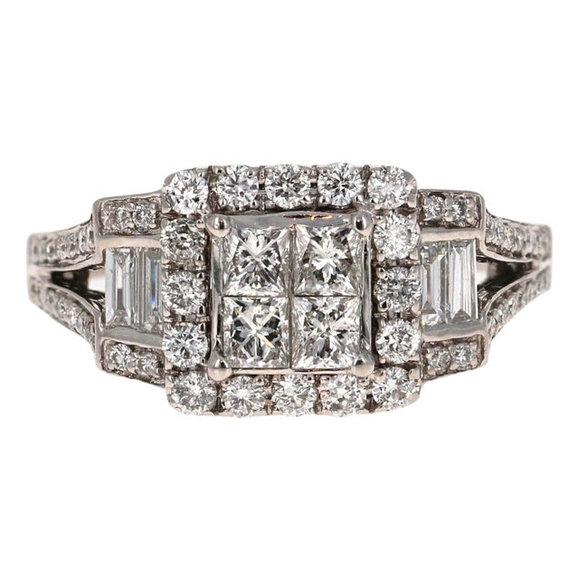 1.32 Carat Diamond Cluster Ring 14 Karat White Gold, Size 7 For Sale