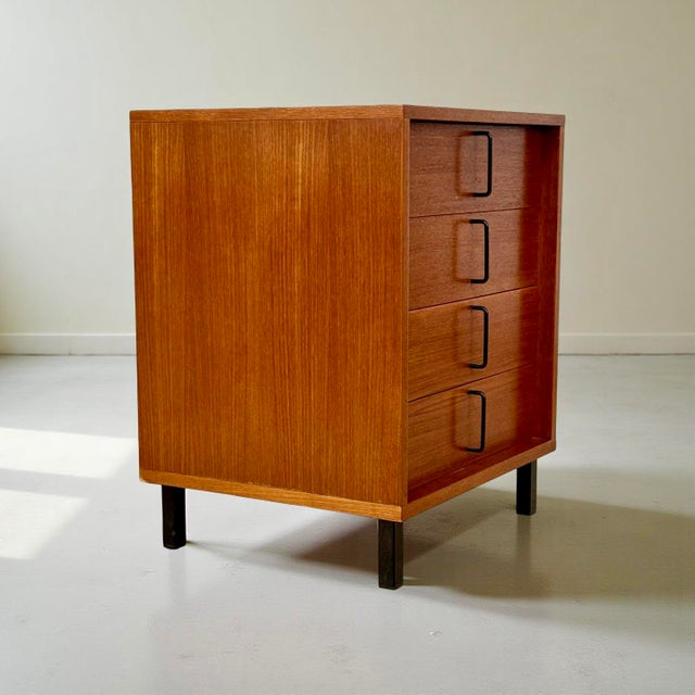 This high-quality chest of drawers was manufactured by Rego Möbel in Germany in the 1960s and exemplifies the functional...