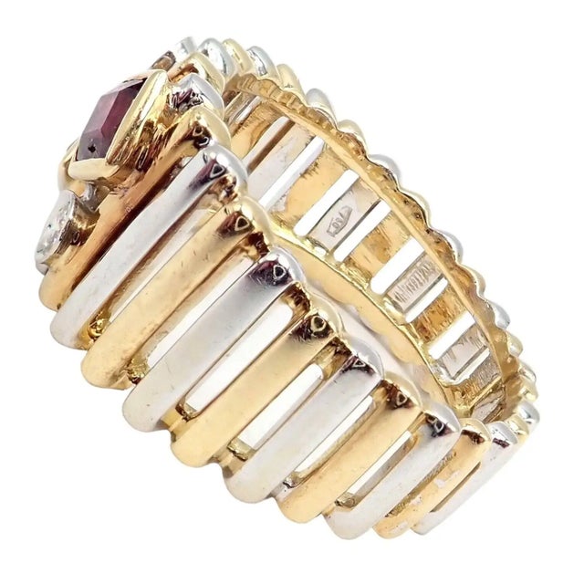 Van Cleef & Arpels Van Cleef & Arpels Ruby Diamond Yellow + White Gold Ring, Size 6.5 For Sale - Image 4 of 11