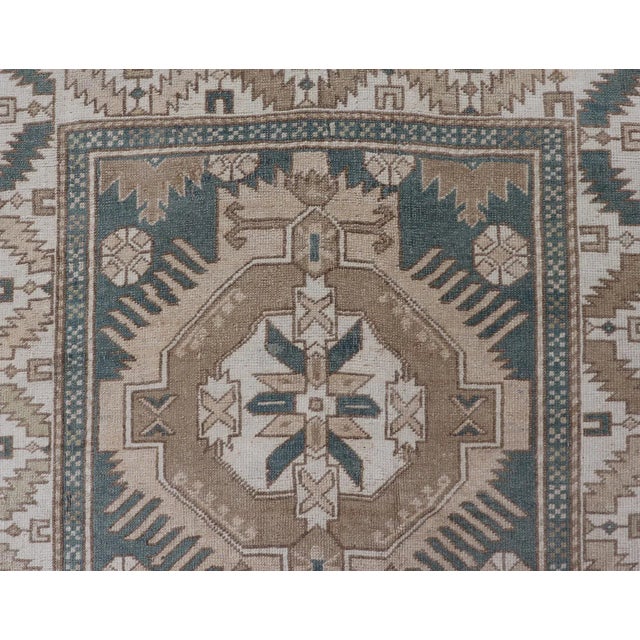 Vintage Turkish Oushak Rug With Geometric Medallions 3'10" X 6'7" For Sale In Atlanta - Image 6 of 10