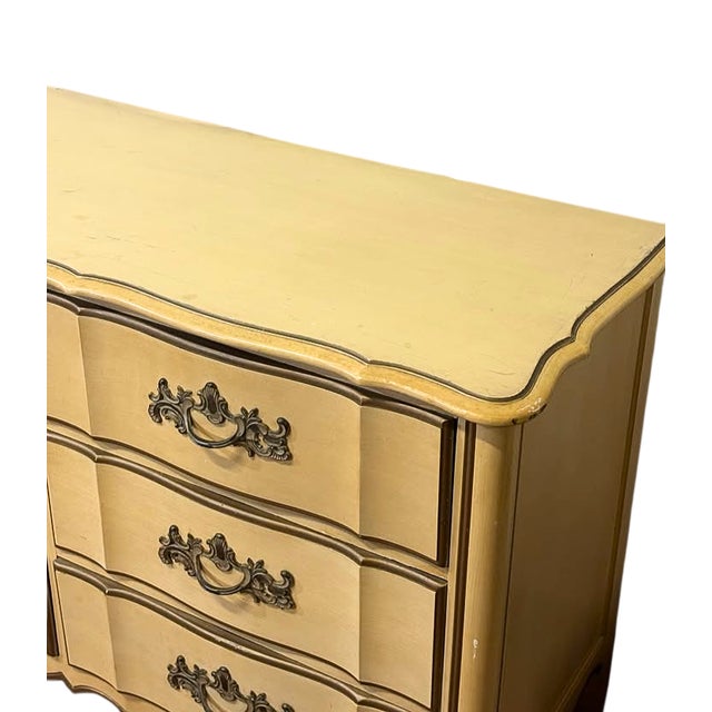 Vintage French Provincial Triple Dresser in Butter Yellow | 9 Drawers For Sale - Image 4 of 10