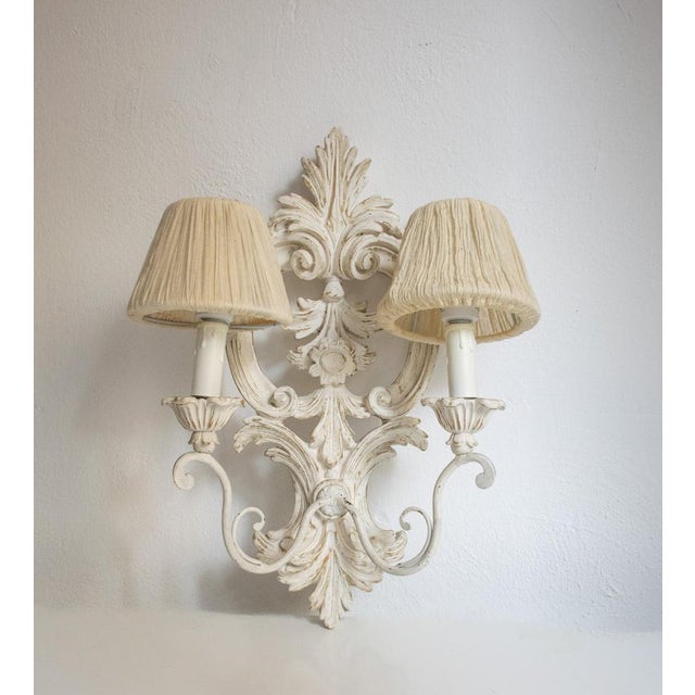 White Italian Wall Light in Wood, 1970s For Sale - Image 8 of 9