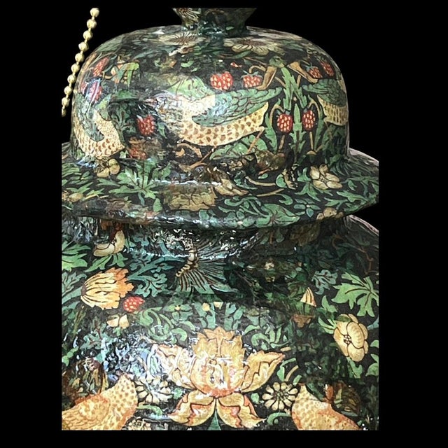 2020s William Morris "The Strawberry Thief" Design Table Lamp For Sale - Image 5 of 5